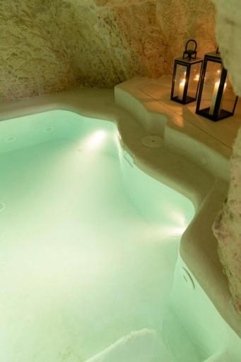 Bed and Breakfast Alesia Luxury Cave Ostuni Zewnętrze zdjęcie